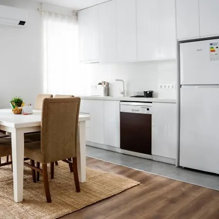 Trendy 2bd Cozy Modern Bebek Home! #415 *