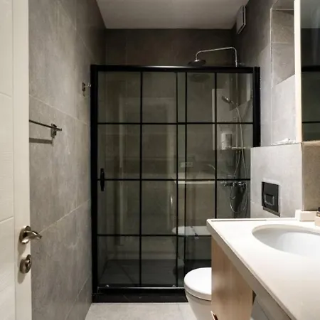 Apartment Trendy 2bd Cozy Modern Bebek Home! #415 *